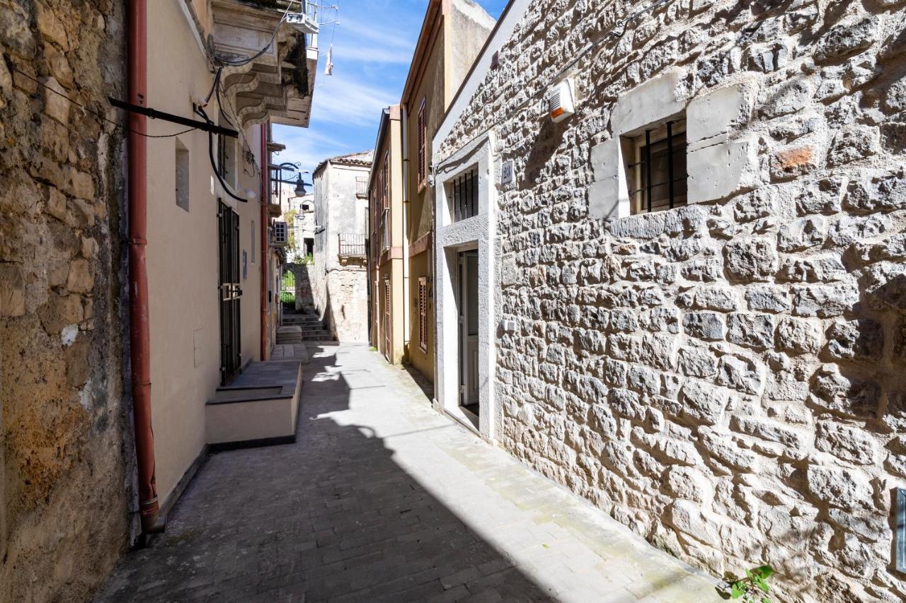 Mura Di Pietra Modica Buitenkant foto